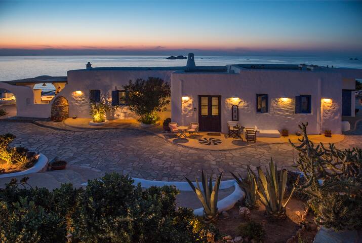 Lady of Paros seaside Villa (max 16 guests) gallery image 3