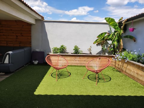 Spacious villa with pool near the Cévennes