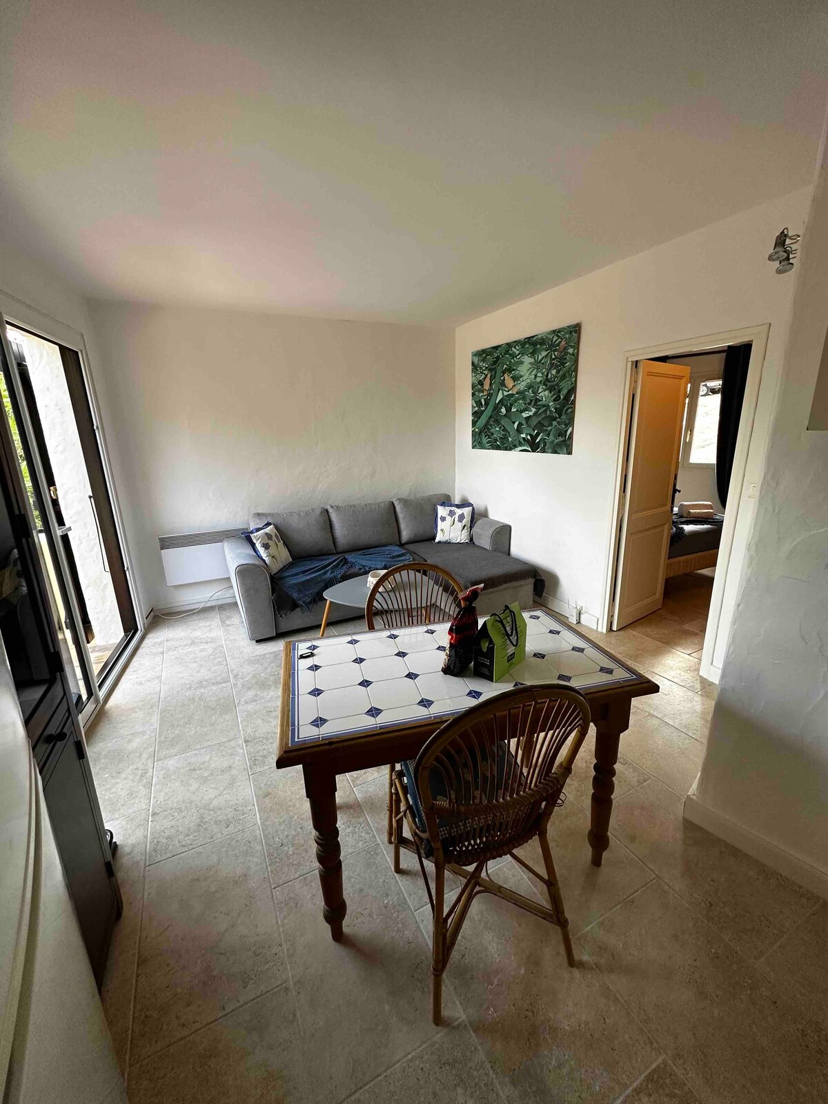 Top Airbnb: Charming 2-room ground floor apartment near the sea in Grosseto Prugna