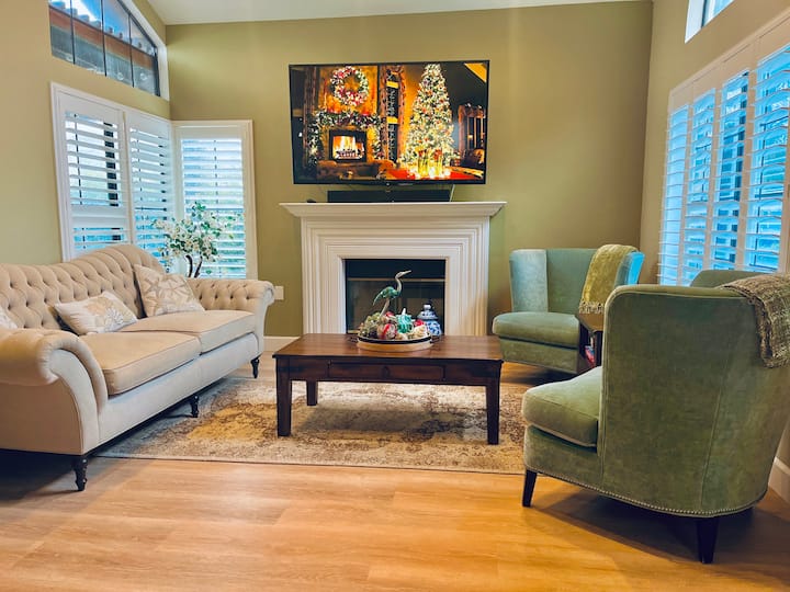  圣诞节快乐， 2022年新年快乐。