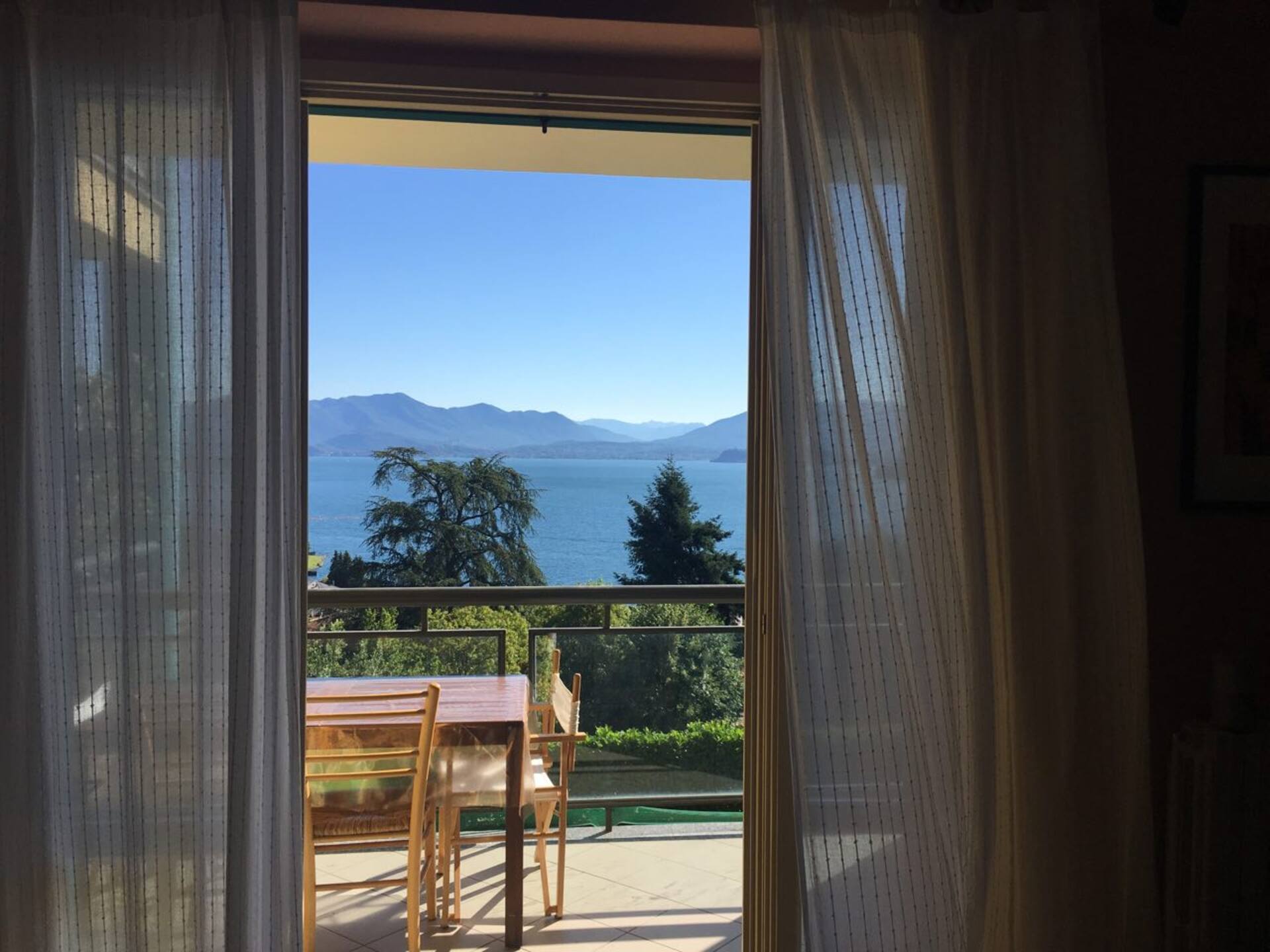 Il Bellavista -il lago maggiore dal tuo balcone