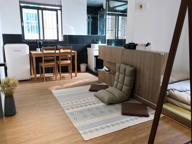 #八羽·灰鹤#日式套间·高清投影·独立卫浴/深职院/深大/深圳北/大学城/宝体/西丽地铁站