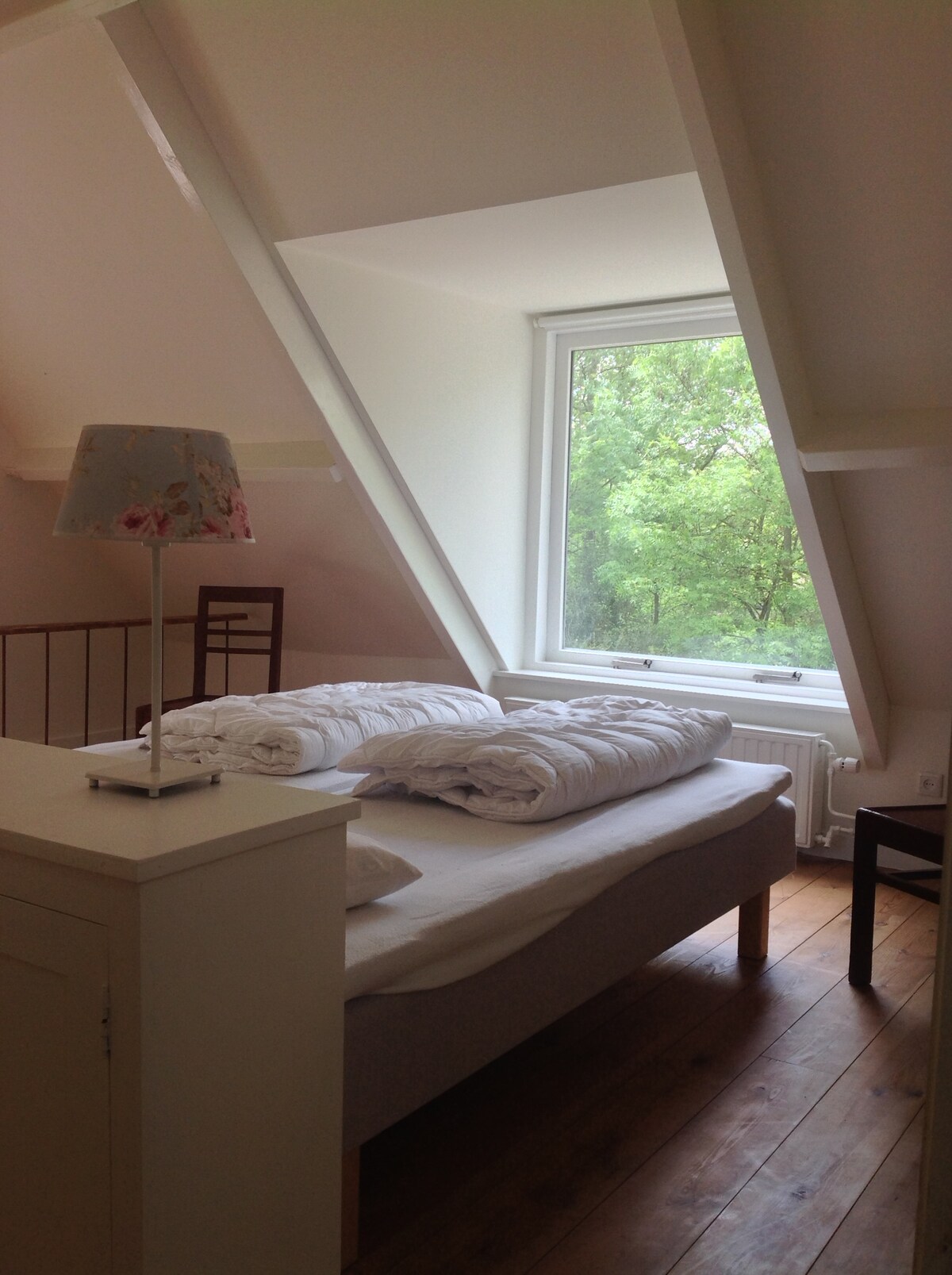 სტუდიო მაღლა