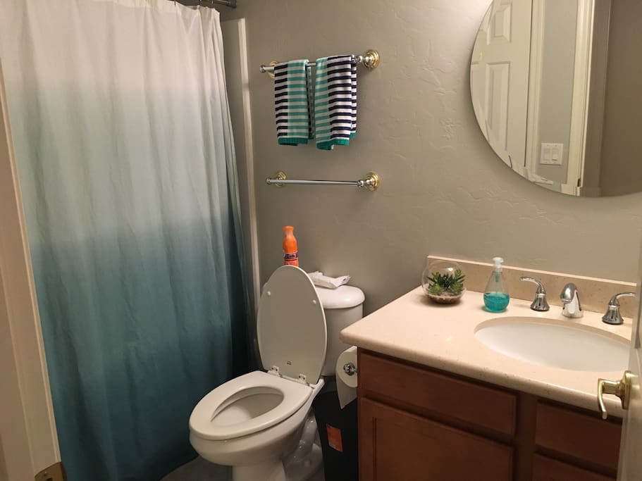 2nd bathroom