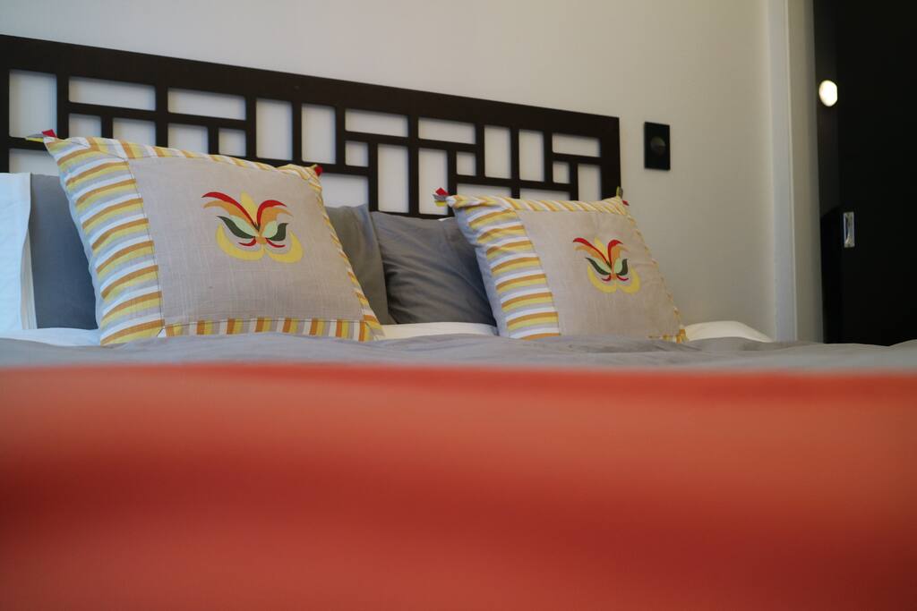a king size bed for a comfortable sleep