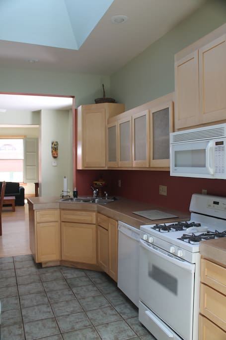 Kitchen, Suite 8