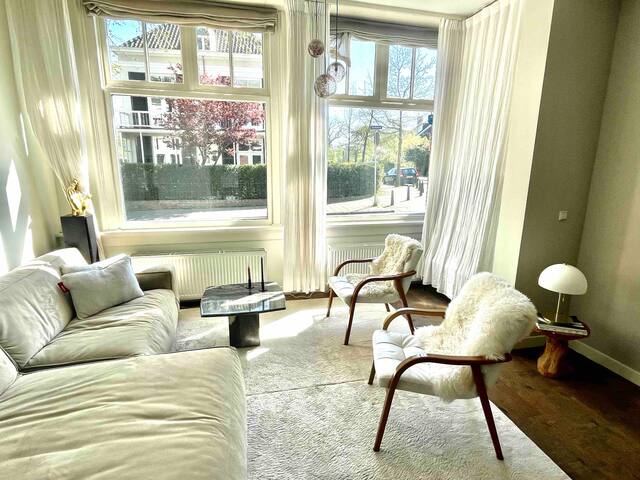 Authentic & spacious house near the beach