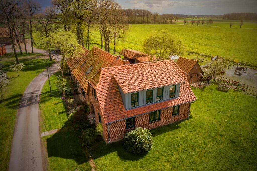 Unser Haus, in dem die Einliegerwohnung ist.