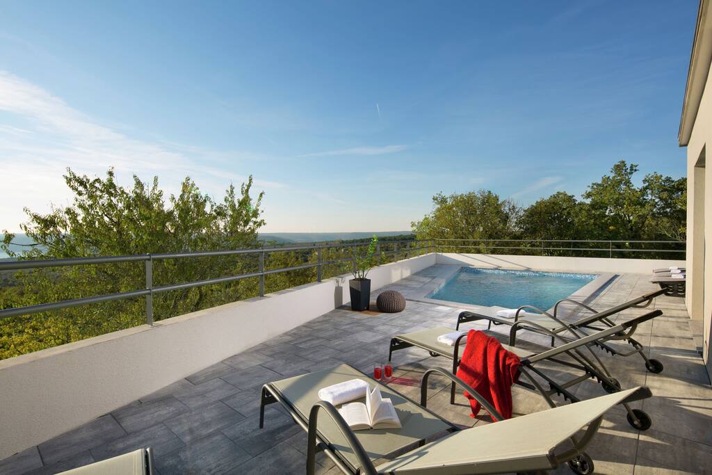 Holiday Home Swimming Pool