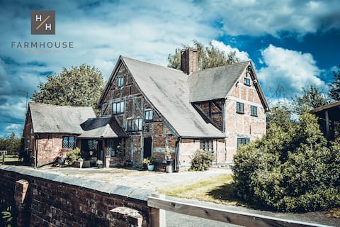 Farmhouse at Hampton Hill