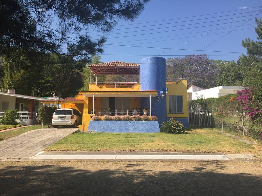 Fachada - Front view