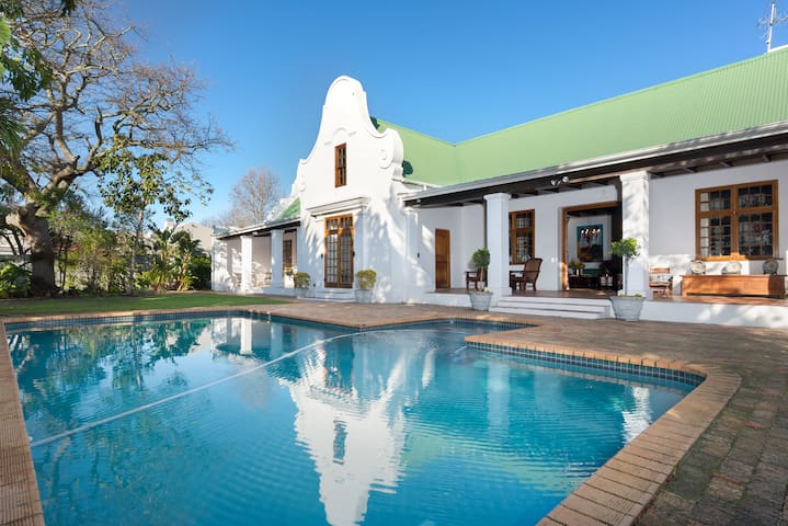 Historical Cape Dutch Homestead gallery image 2