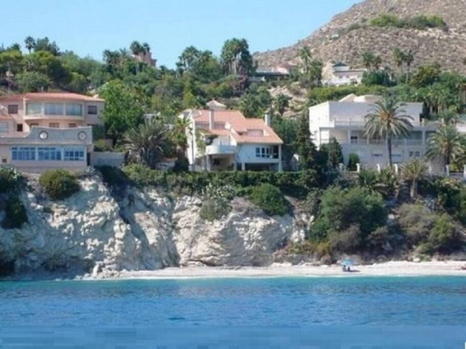 Estupenda villa en Alicante con vistas al mar (Coveta Fumá).