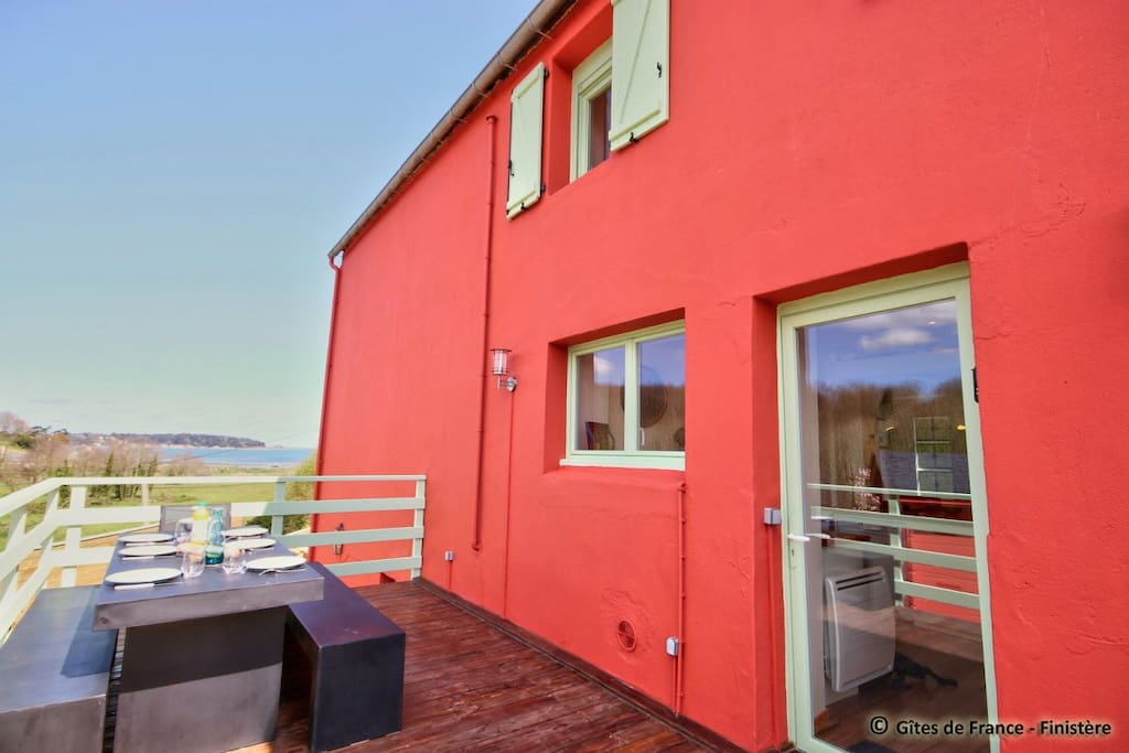terrasse en bois exposée Ouest