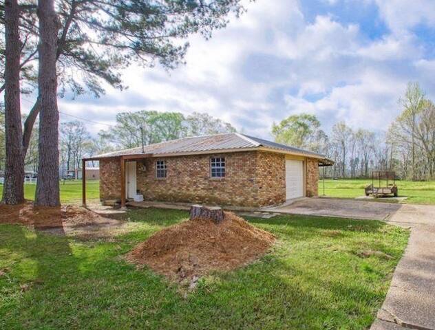 Completely Detached Private Mother-in-law Suite