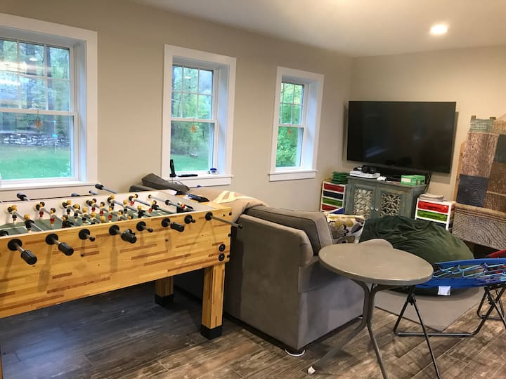 Modern, Rustic Stowe Studio Apartment With A View - Stowe, VT