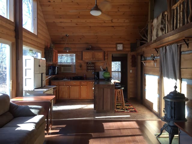 Grandpa's Cabin at Heidenreich Hollow