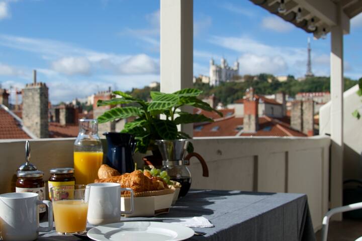 Terrasse Paradis en plein centre de Lyon!