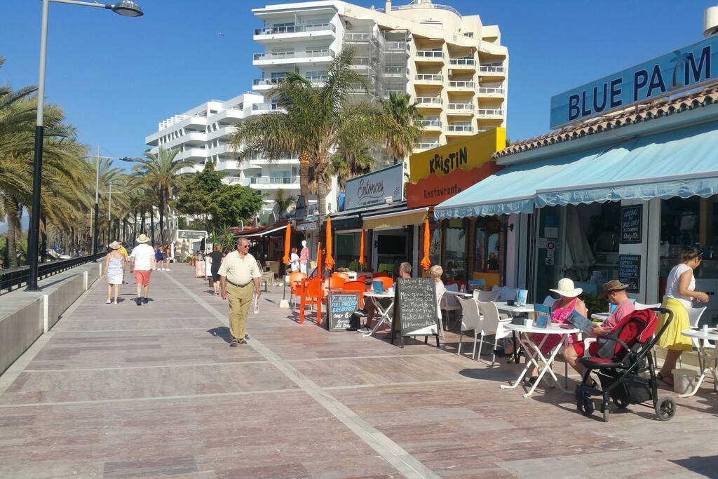 Alrededores, Paseo Marítimo