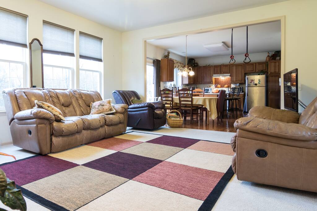 Room For Rent Upto Single With Parking Room For Rent Upto Single With Parking