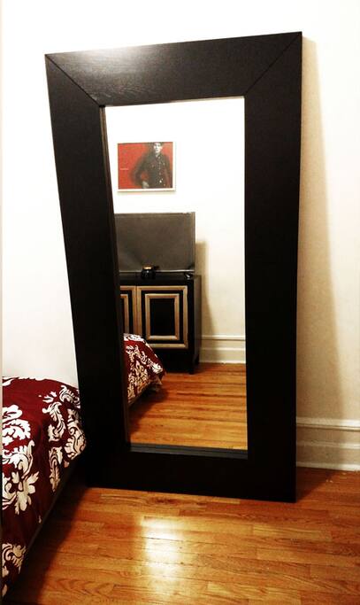 BEAUTIFUL 7 FOOT BIG MIRROR INSIDE YOUR BEDROOM