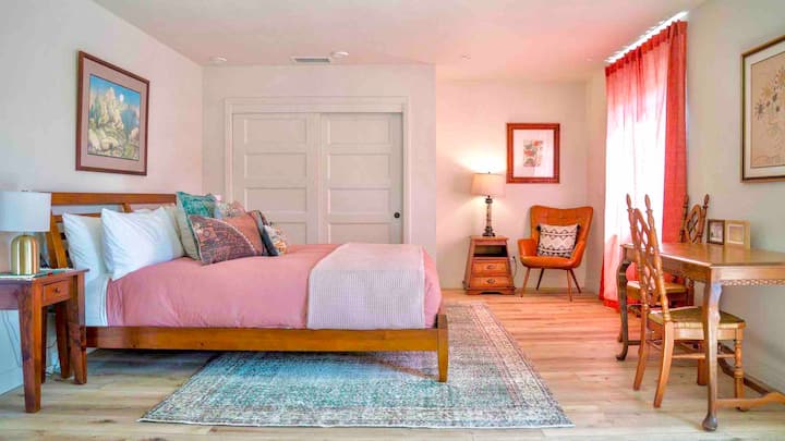 As you enter the master bedroom your greeted with large amounts of space, private reading nook, dedicated workspace, large closet and a comfortable king-size bed. This bedroom leads to its own private patio and luxurious bathroom wiht tub.