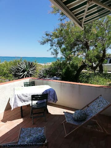 Le Barcarès, studio " les pieds dans l'eau"