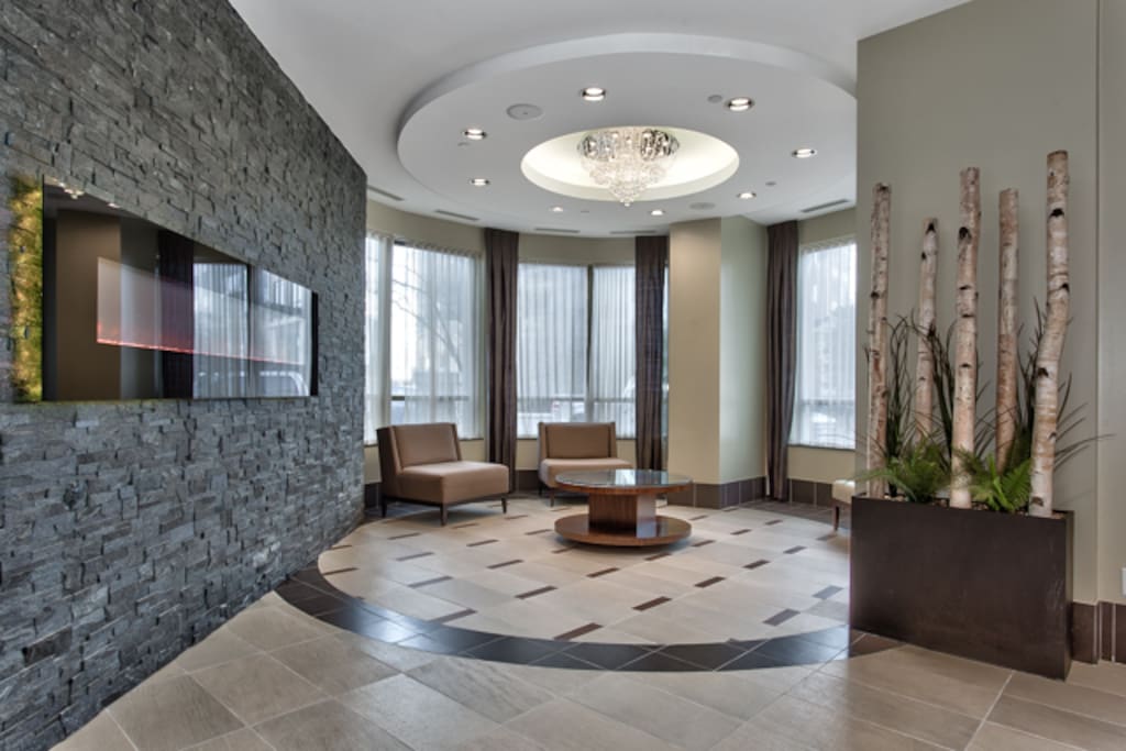 Grand ovation lobby