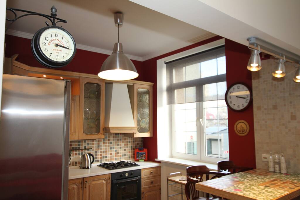 Comfortable kitchen, tea, coffee and sugar are always available / Удобная кухня, чай, кофе и сахар всегда в наличии