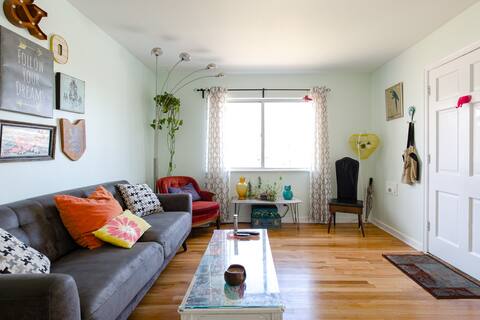 West Denver Home- Style and Comfort Awaits