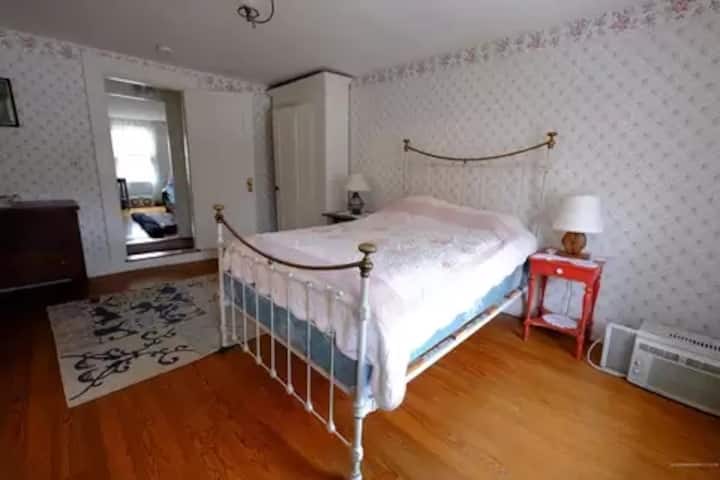 საძინებელი 4