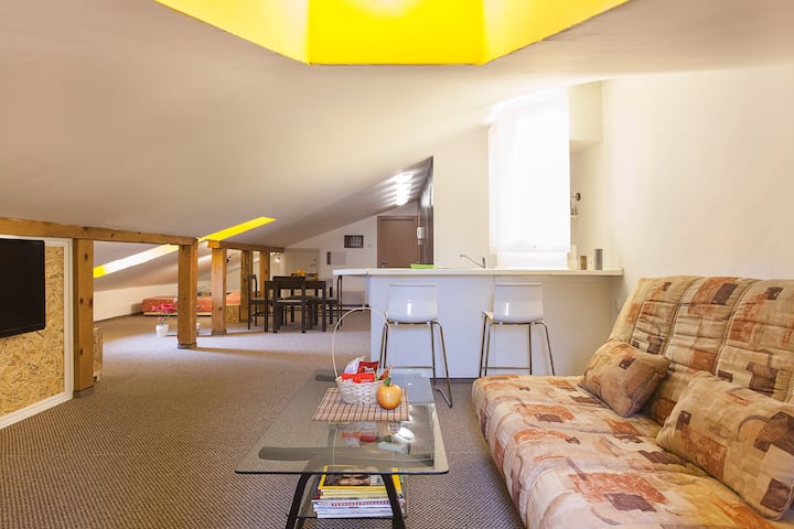 Spacious Modern Apartment With Indoor Parking - Skopje