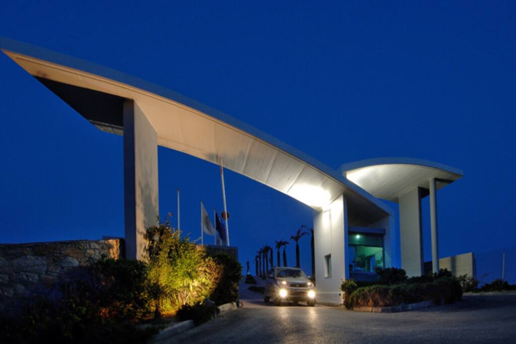 Security gate