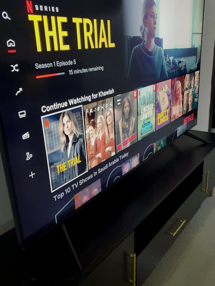 Enjoy watching TV shows and Movie with the 70 inch Smart TV includes Netflix, Amazon prime and Premium YouTube 

Fast Wifi 
PlayStation 4 available upon request 
