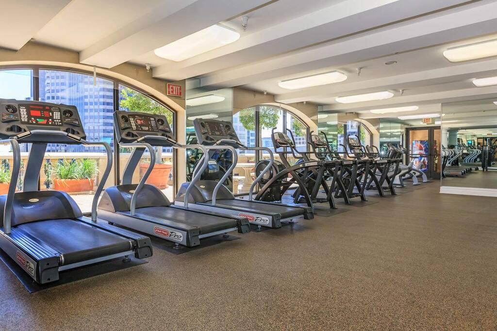 Full Gym