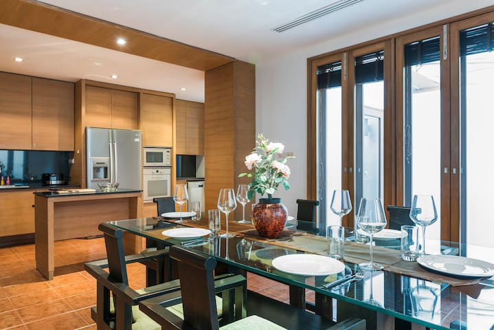 Authentic Thai House in the Heart of Thonglor gallery image 4