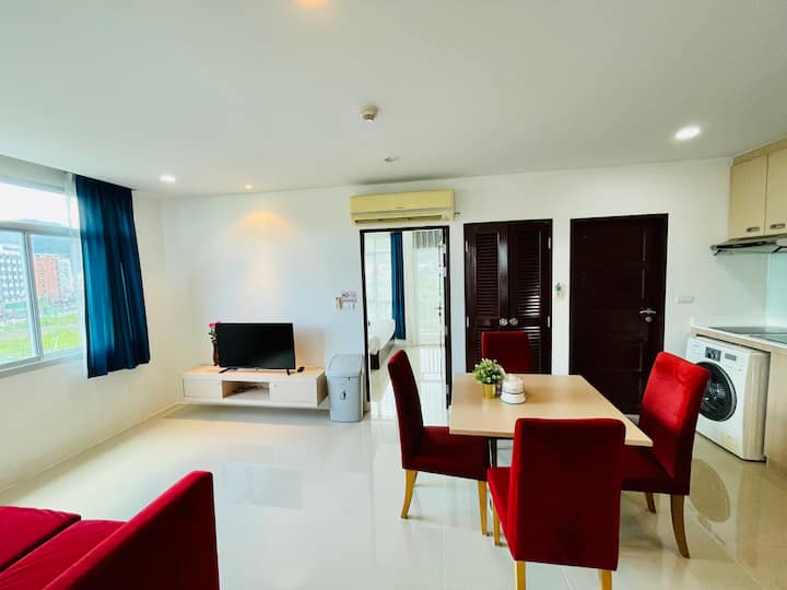 Convenient Location Apartment (2 Bedrooms) - Patong Beach