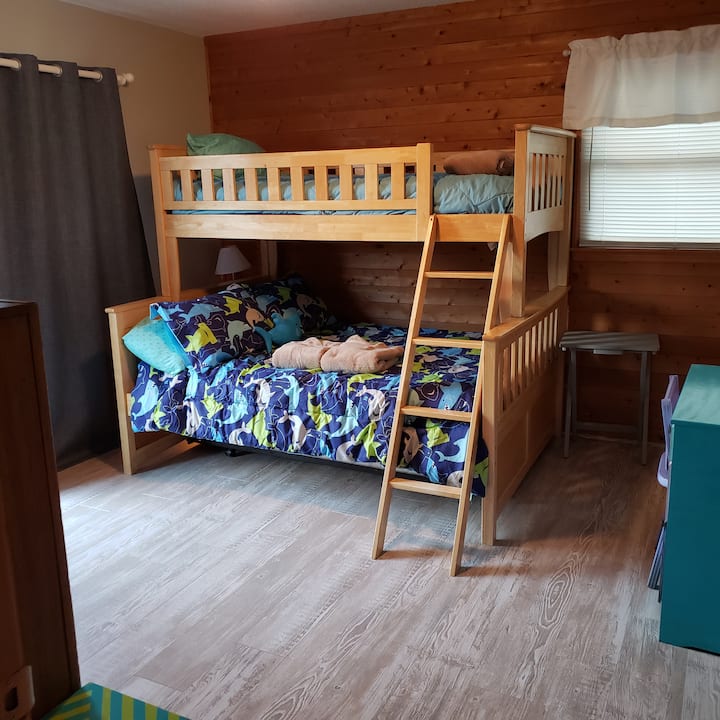 Third Floor Bunk Room