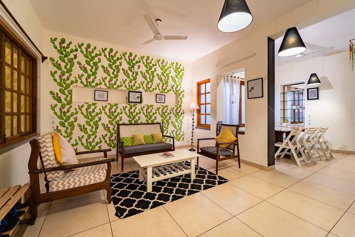 *Dandelion*Cozy AC Room in Heritage Town with Wifi