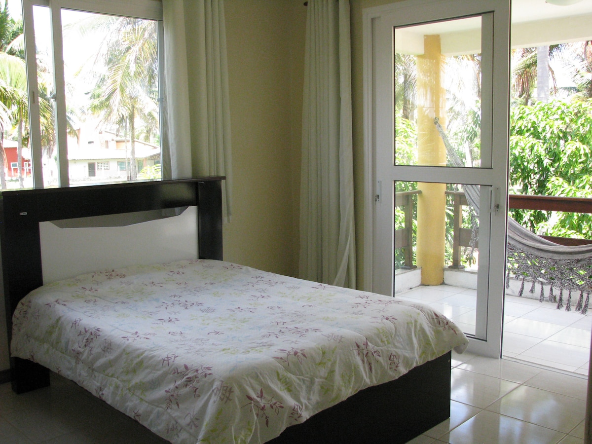 Suite Master pavimento superior. מיטה זוגית, מיזוג אוויר ספרייט 12,000 btu's, מרפסת לאזור קיוסק ושירותים עם ג'קוזי. 