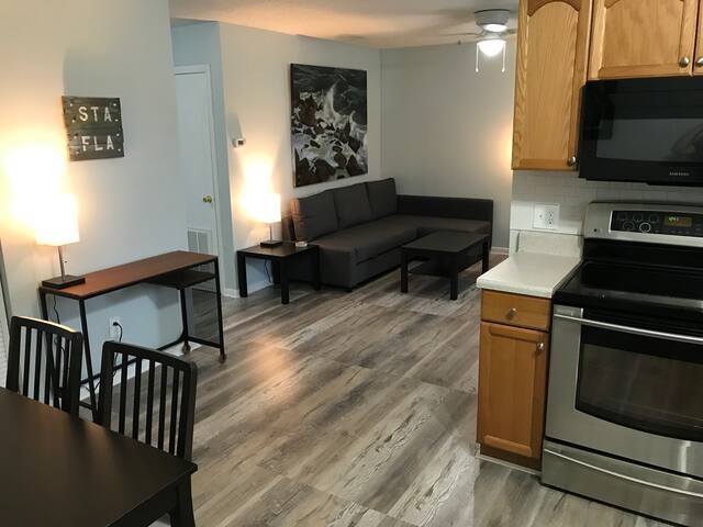 Newly Renovated Condo (#79) Close to Everything!