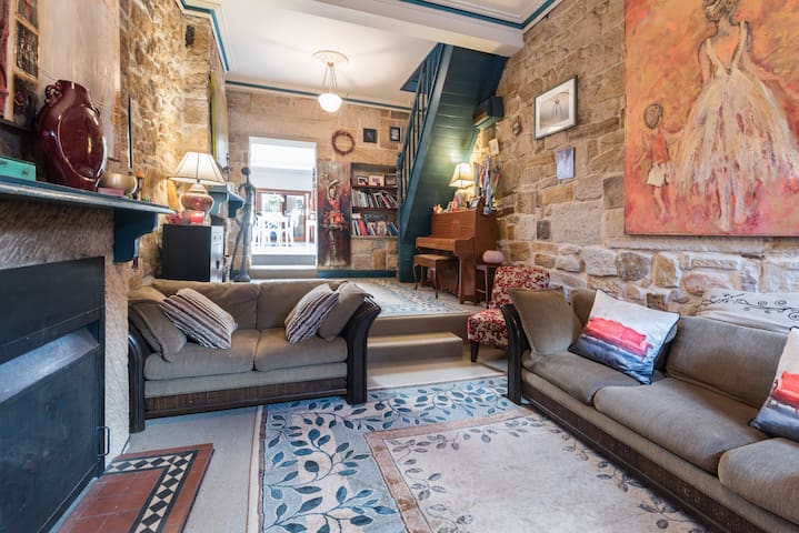 Sandstone Sanctuary Balmain