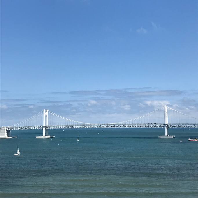 파란하늘,에머랄드빛 바다..가을.광안리로 오세요