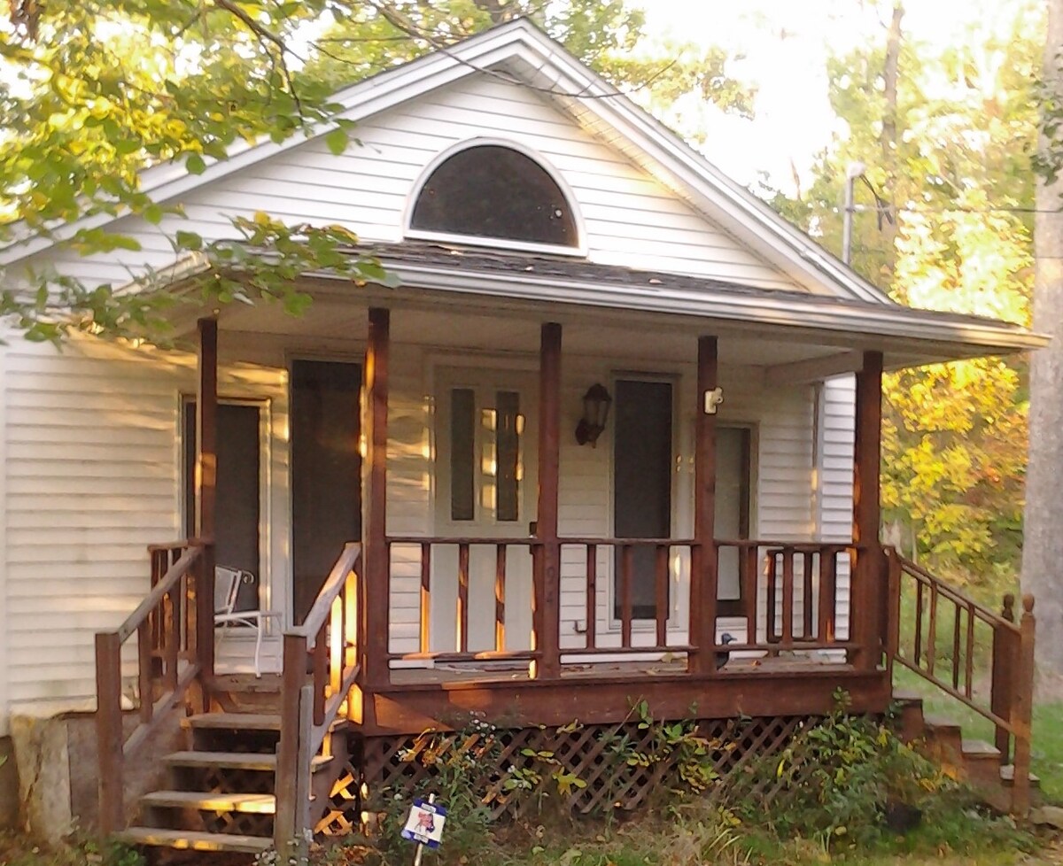 1 Angola Rental 1 "Next Door" Cottages for Rent in Angola, New York