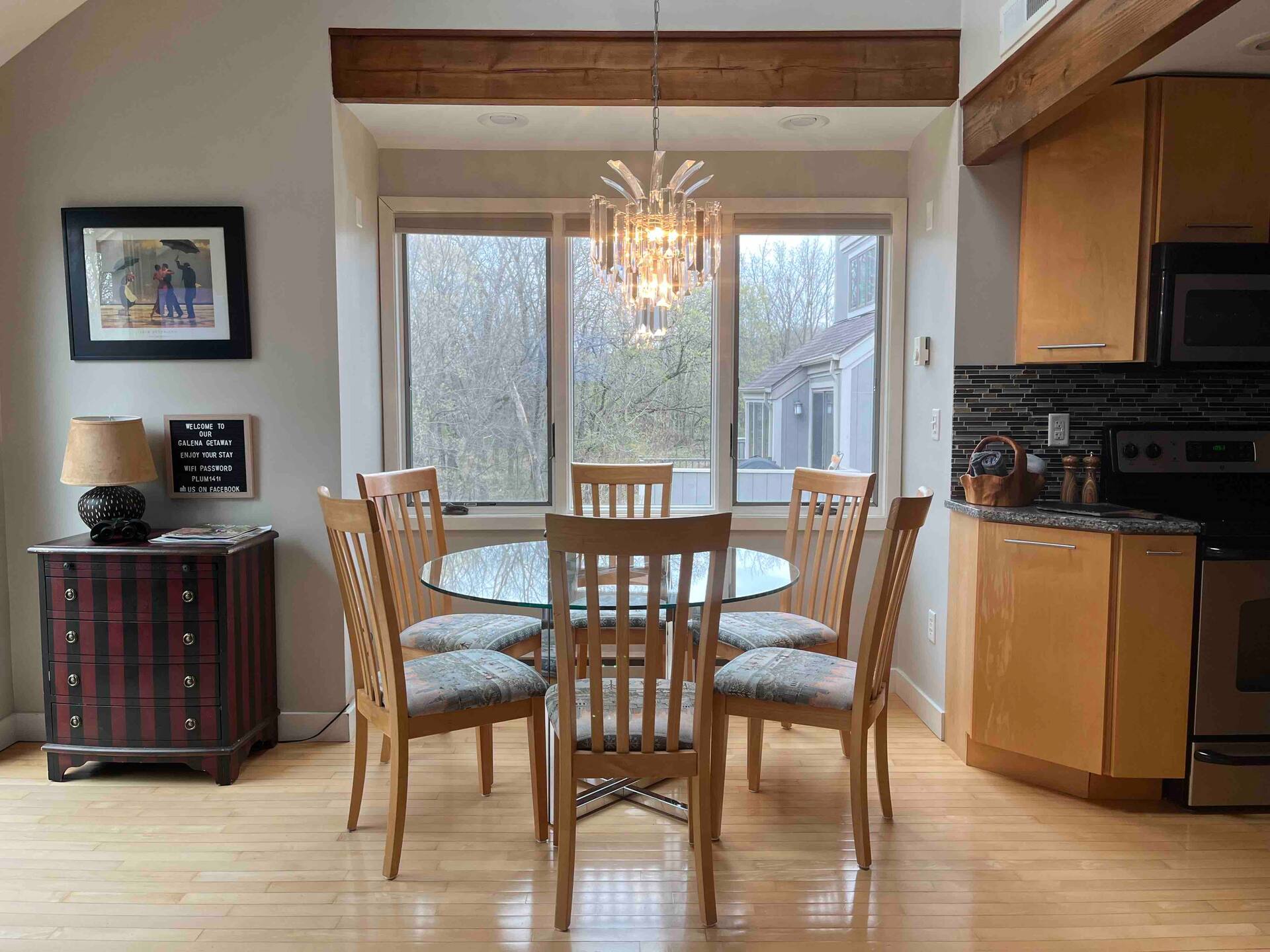 2BR 2BA + 3rd BR loft cozy end unit lakefront townhome comfortably sleeps 6! — photo 4