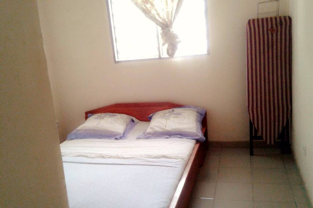 Chambre d amis lit 2 places