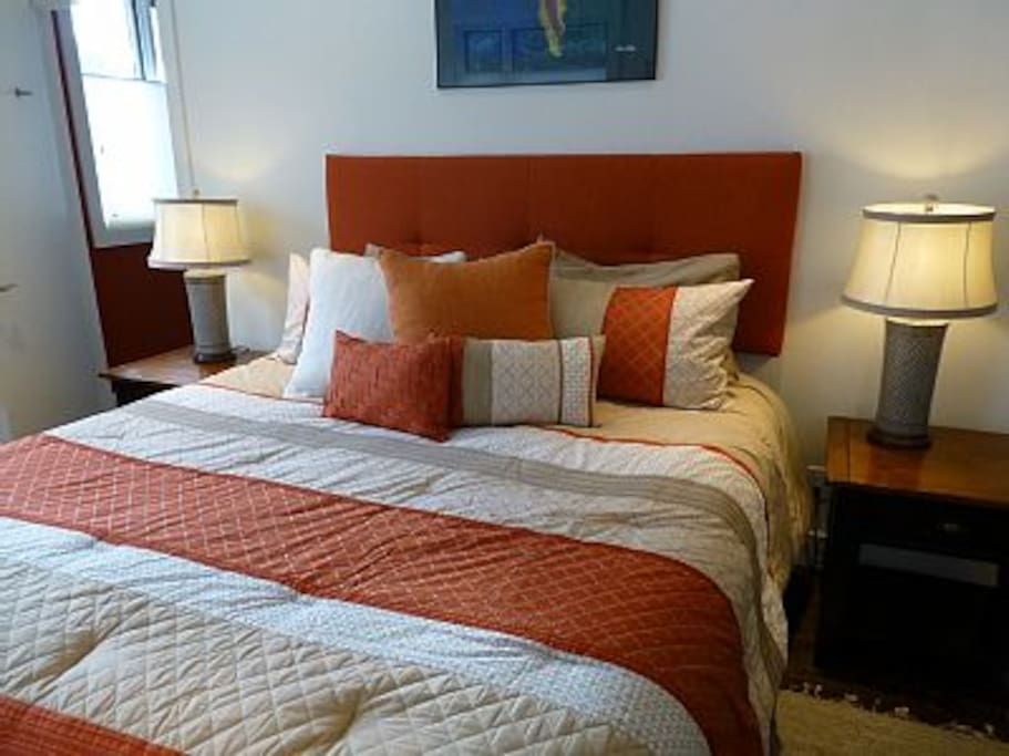 Master bedroom, King size bed