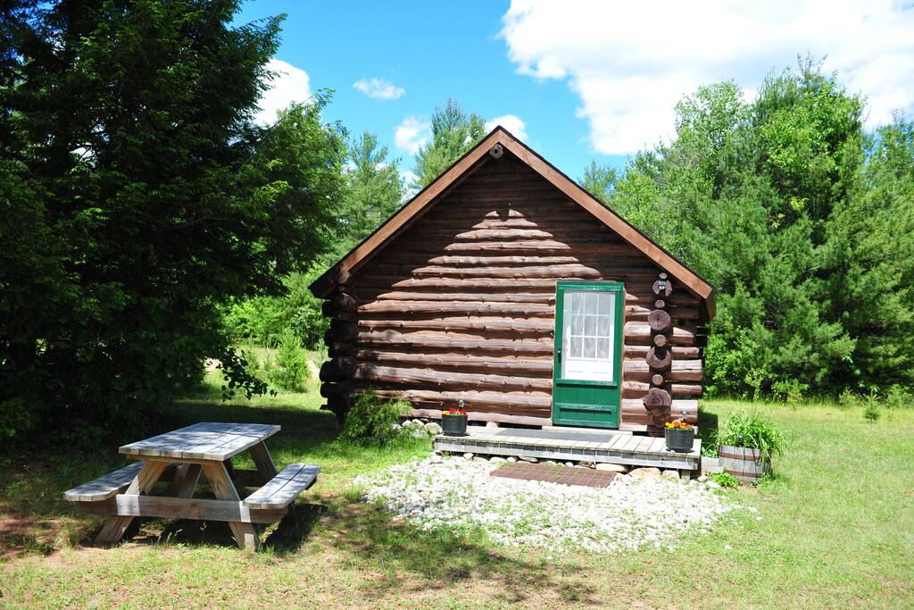 Quaint Cabin in Schroon Cabins for Rent in Schroon Lake, New York