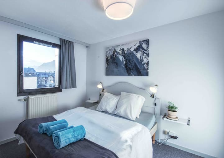 La chambre avec vue sur le Mont Blanc Placard encastré et le lit de 160x190