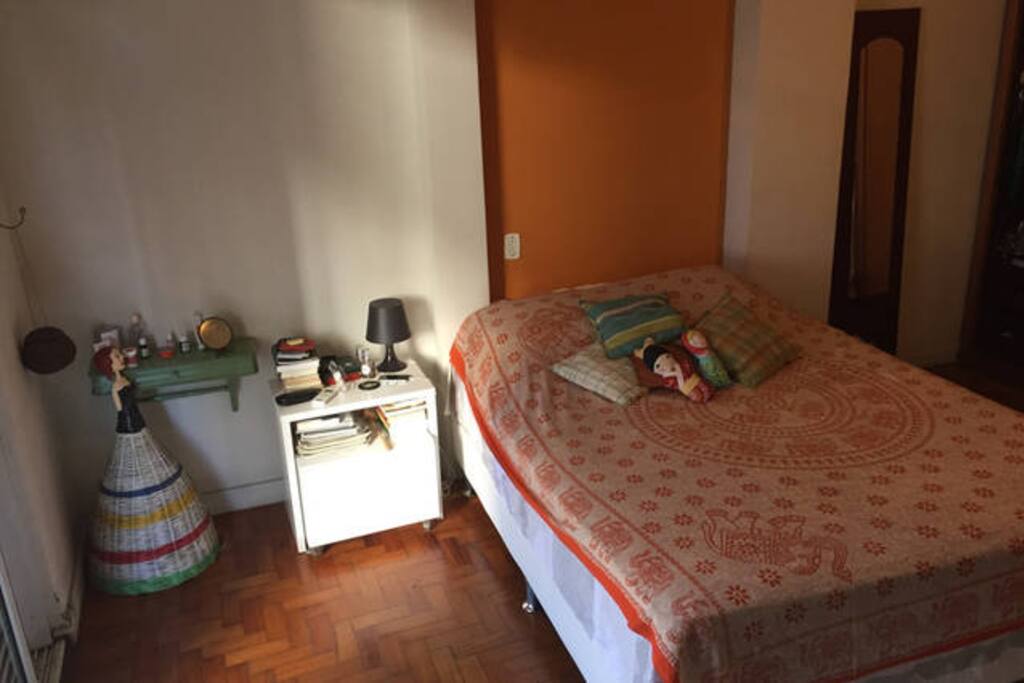 Queen Bedroom